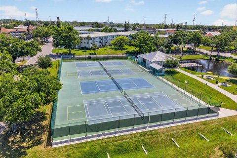 Condominio en venta en Clearwater, Florida, 2 dormitorios, 112.41 m2 № 2142305 - foto 27