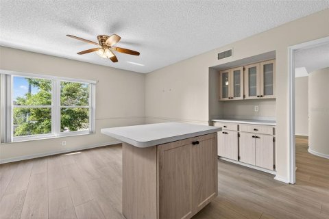 Condominio en venta en Clearwater, Florida, 2 dormitorios, 112.41 m2 № 2142305 - foto 12