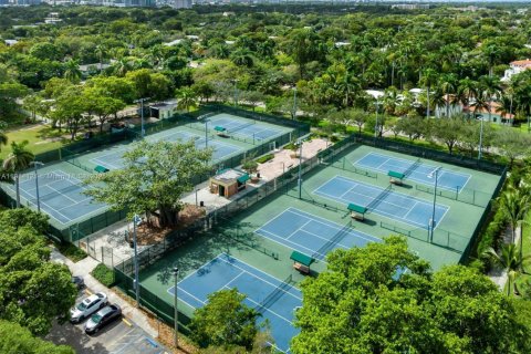 Купить виллу или дом в Майами, Флорида № 1971286 - фото 17