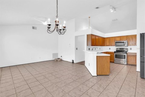 Casa en venta en Orlando, Florida, 3 dormitorios, 156.73 m2 № 2234344 - foto 19