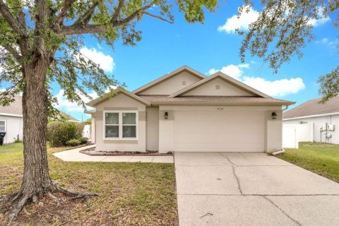 House in Orlando, Florida 3 bedrooms, 156.73 sq.m. № 2234344