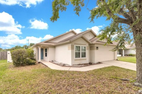 Casa en venta en Orlando, Florida, 3 dormitorios, 156.73 m2 № 2234344 - foto 2