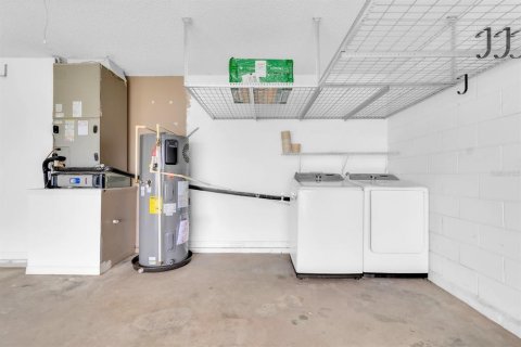 Casa en venta en Orlando, Florida, 3 dormitorios, 156.73 m2 № 2234344 - foto 5
