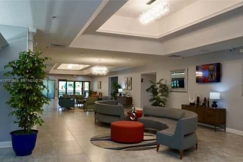Condominio en venta en Sunrise, Florida, 2 dormitorios, 78.97 m2 № 2153949 - foto 2