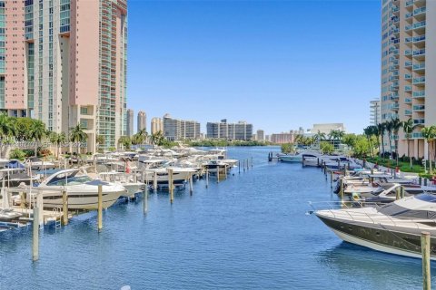Condo in Aventura, Florida, 1 bedroom  № 2082678 - photo 29