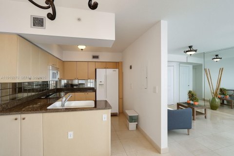 Condo in Aventura, Florida, 1 bedroom  № 2082678 - photo 7