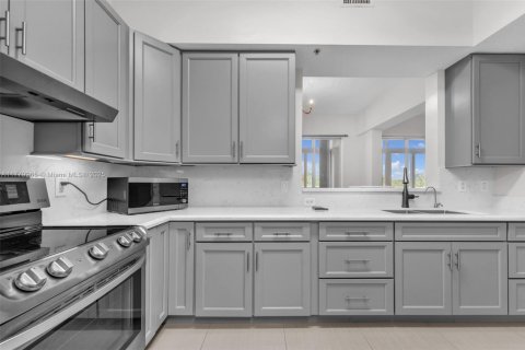 Condo in Dania Beach, Florida, 2 bedrooms  № 1623719 - photo 8