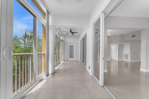Condo in Dania Beach, Florida, 2 bedrooms  № 1623719 - photo 26