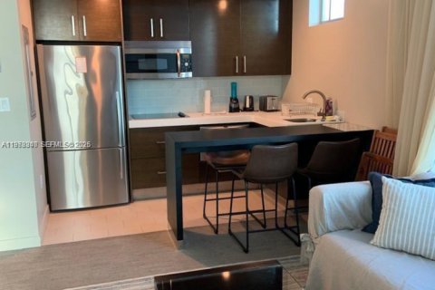 Copropriété à vendre à Sunny Isles Beach, Floride: 2 chambres, 84.36 m2 № 2041906 - photo 4