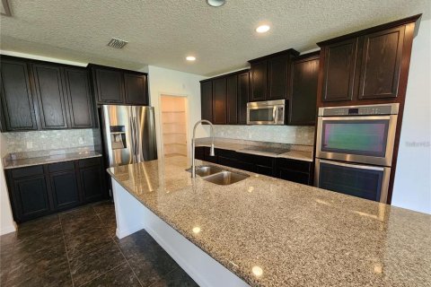 Villa ou maison à louer à Kissimmee, Floride: 3 chambres, 217.11 m2 № 1888469 - photo 11