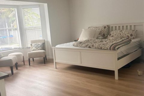 House in Wellington, Florida 3 bedrooms, 181.16 sq.m. № 2050374 - photo 6