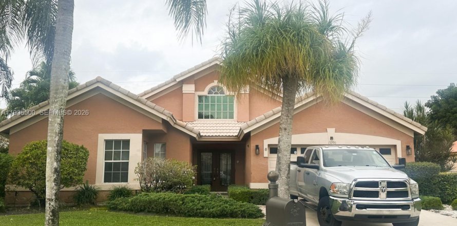 House in Wellington, Florida 3 bedrooms, 181.16 sq.m. № 2050374