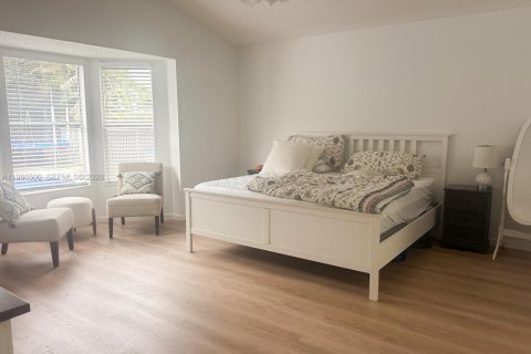 House in Wellington, Florida 3 bedrooms, 181.16 sq.m. № 2050374 - photo 7