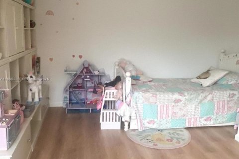 House in Wellington, Florida 3 bedrooms, 181.16 sq.m. № 2050374 - photo 18