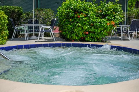 Condominio en venta en Sarasota, Florida, 2 dormitorios, 122.63 m2 № 1687046 - foto 27