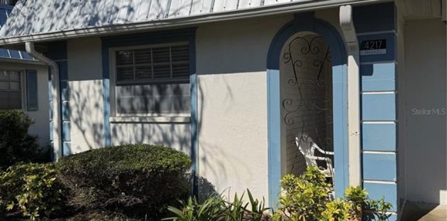 Condominio en New Port Richey, Florida, 2 dormitorios № 1648722