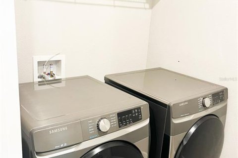 Adosado en alquiler en Orlando, Florida, 4 dormitorios, 213.95 m2 № 1900962 - foto 25