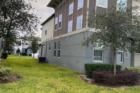 Adosado en alquiler en Orlando, Florida, 4 dormitorios, 213.95 m2 № 1900962 - foto 2