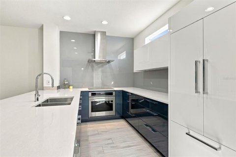 Touwnhouse à vendre à Dunedin, Floride: 3 chambres, 115.01 m2 № 2428652 - photo 12