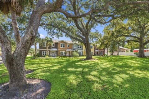 Touwnhouse à Dunedin, Floride 3 chambres, 115.01 m2 № 2428652