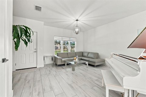 Touwnhouse à vendre à Dunedin, Floride: 3 chambres, 115.01 m2 № 2428652 - photo 6