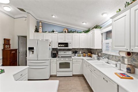 Casa en venta en The Villages, Florida, 3 dormitorios, 129.32 m2 № 1628846 - foto 8