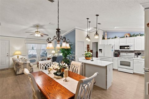 Casa en venta en The Villages, Florida, 3 dormitorios, 129.32 m2 № 1628846 - foto 13