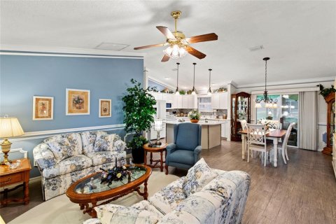 Casa en venta en The Villages, Florida, 3 dormitorios, 129.32 m2 № 1628846 - foto 4
