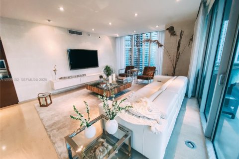 Condo in Miami, Florida, 3 bedrooms № 2170001 - photo 5