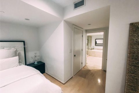 Condo in Miami, Florida, 3 bedrooms № 2170001 - photo 13