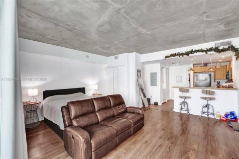 Copropriété à louer à Miami, Floride: 52.49 m2 № 2000399 - photo 4