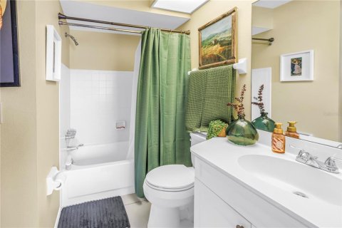 Купить кондоминиум в Брейдентон, Флорида 7 комнат, 87.89м2, № 2109528 - фото 18