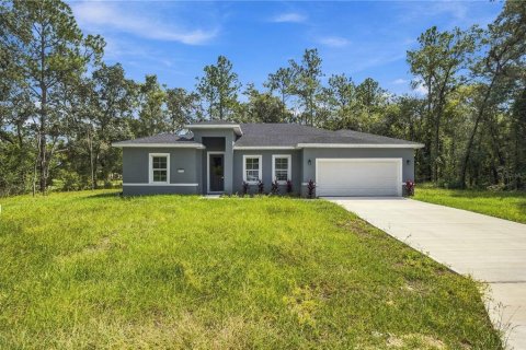 Casa en Citrus Springs, Florida 4 dormitorios, 168 m2 № 2427132