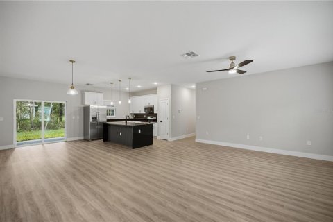 Casa en venta en Citrus Springs, Florida, 4 dormitorios, 168 m2 № 2427132 - foto 4
