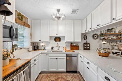 Copropriété à vendre à DeLand, Floride: 2 chambres, 86.4 m2 № 1898394 - photo 8