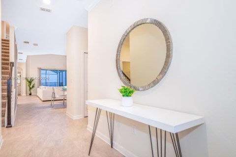 House in Kissimmee, Florida 5 bedrooms № 2022215 - photo 8