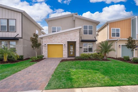 House in Kissimmee, Florida 5 bedrooms № 2022215 - photo 2