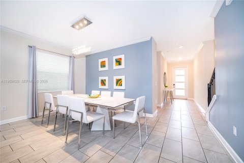 House in Kissimmee, Florida 5 bedrooms № 2022215 - photo 27