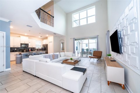 House in Kissimmee, Florida 5 bedrooms № 2022215 - photo 29