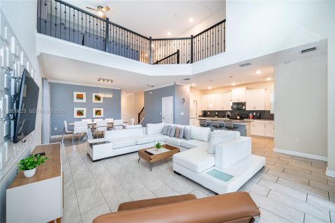 House in Kissimmee, Florida 5 bedrooms № 2022215 - photo 30