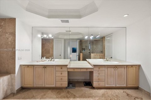 Adosado en venta en Miami, Florida, 4 dormitorios, 525.83 m2 № 2153065 - foto 29
