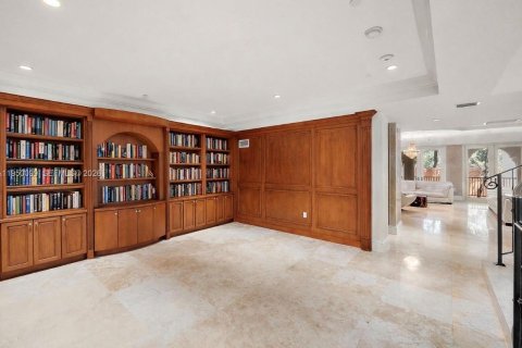 Adosado en venta en Miami, Florida, 4 dormitorios, 525.83 m2 № 2153065 - foto 11