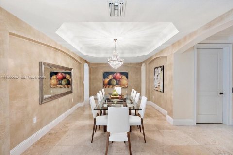 Adosado en venta en Miami, Florida, 4 dormitorios, 525.83 m2 № 2153065 - foto 9