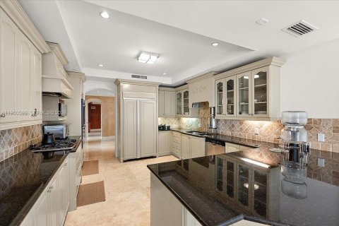Adosado en venta en Miami, Florida, 4 dormitorios, 525.83 m2 № 2153065 - foto 13