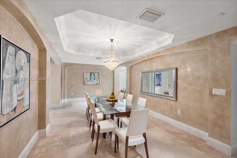 Adosado en venta en Miami, Florida, 4 dormitorios, 525.83 m2 № 2153065 - foto 8