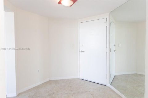 Appartement à louer à Miami Beach, Floride: 1 chambre, 73.67 m2 № 1946834 - photo 8