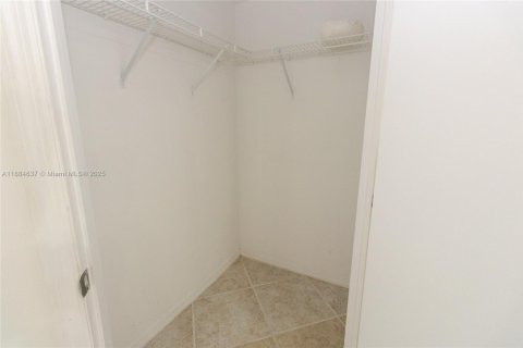 Appartement à louer à Miami Beach, Floride: 1 chambre, 73.67 m2 № 1946834 - photo 11