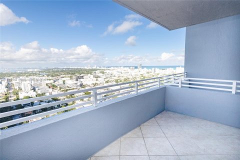 Appartement à louer à Miami Beach, Floride: 1 chambre, 73.67 m2 № 1946834 - photo 17