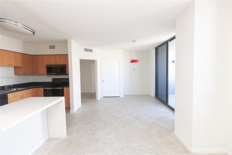 Appartement à louer à Miami Beach, Floride: 1 chambre, 73.67 m2 № 1946834 - photo 4
