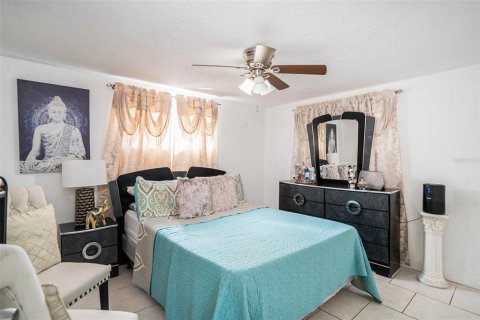 House in New Port Richey, Florida 3 bedrooms, 104.79 sq.m. № 1904754 - photo 21